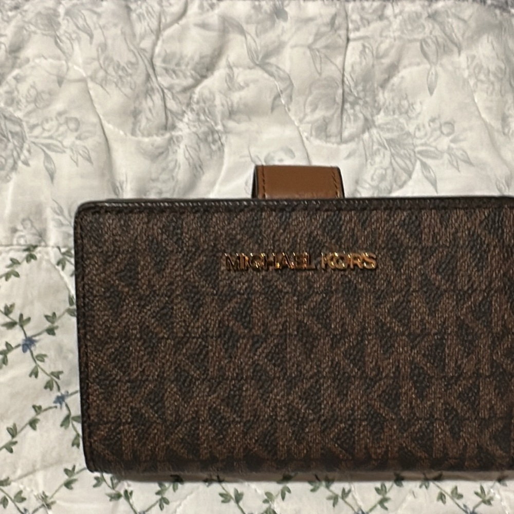 Michael Kors Signature Brown Wallet